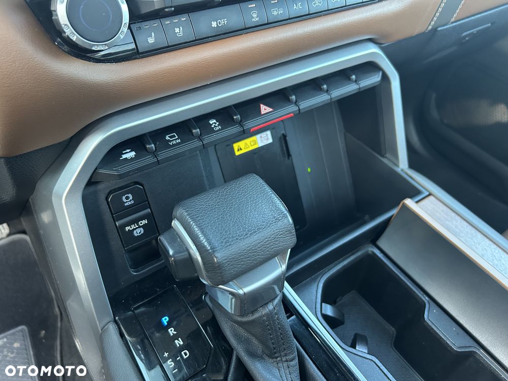 Toyota Tundra - 12