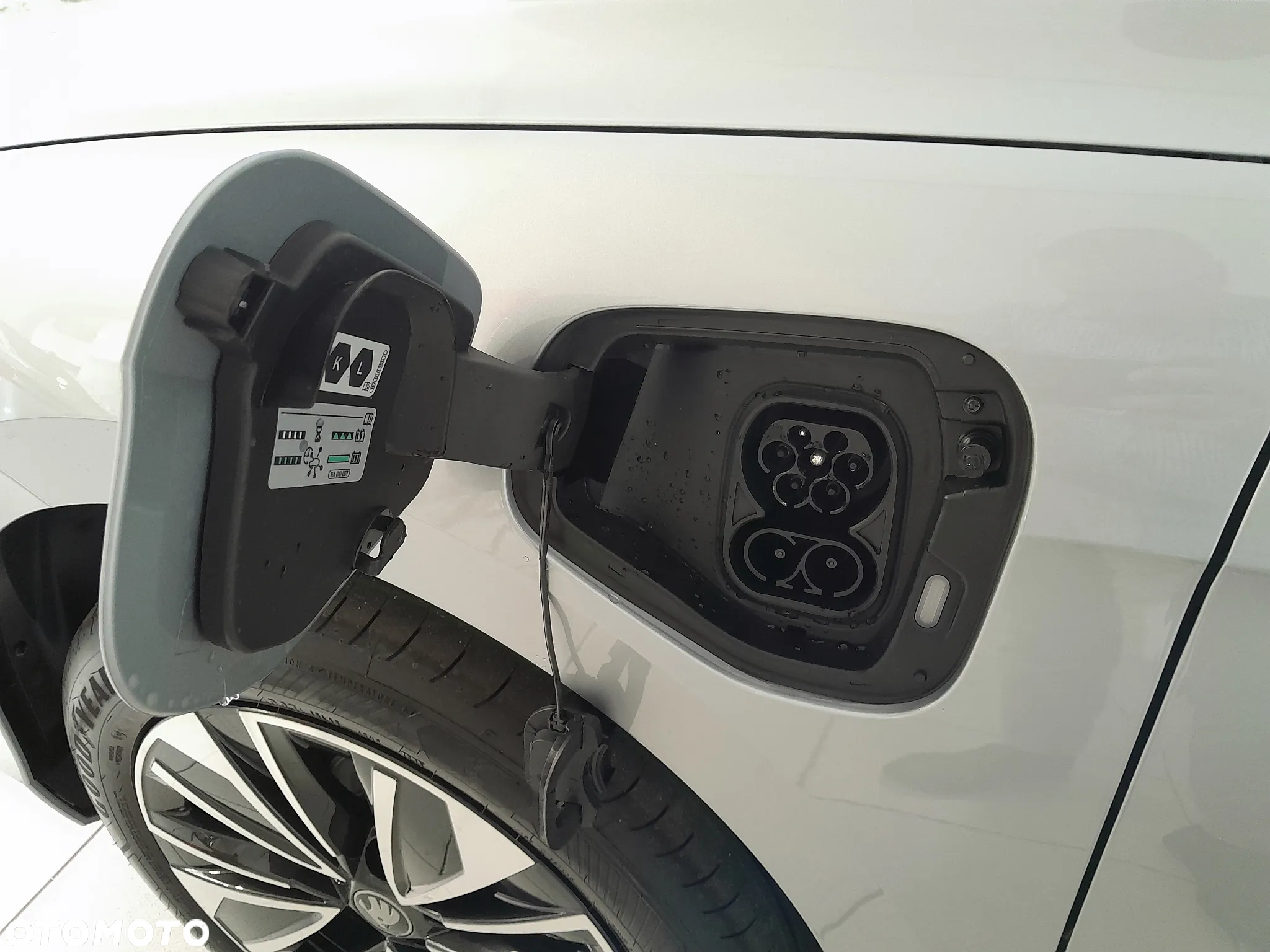 Skoda Superb 1.5 TSI Plug-in Hybrid Edition 130 DSG - 4