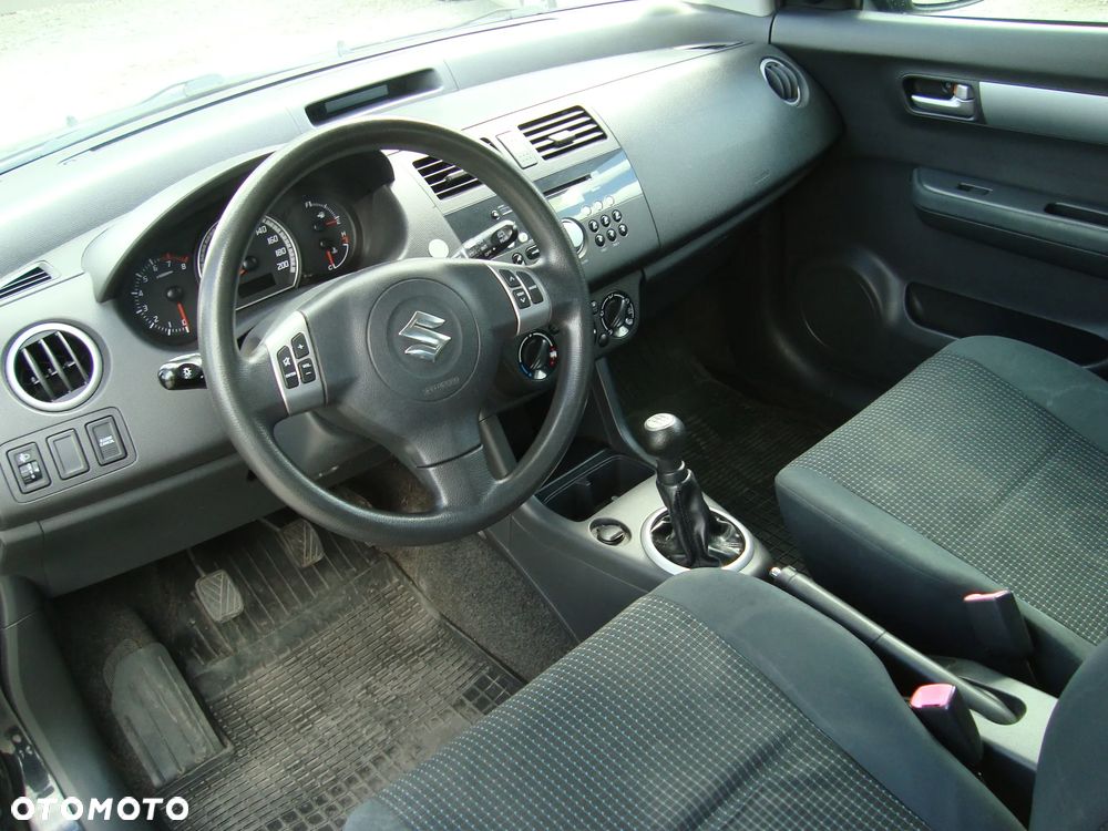 Suzuki Swift - 9