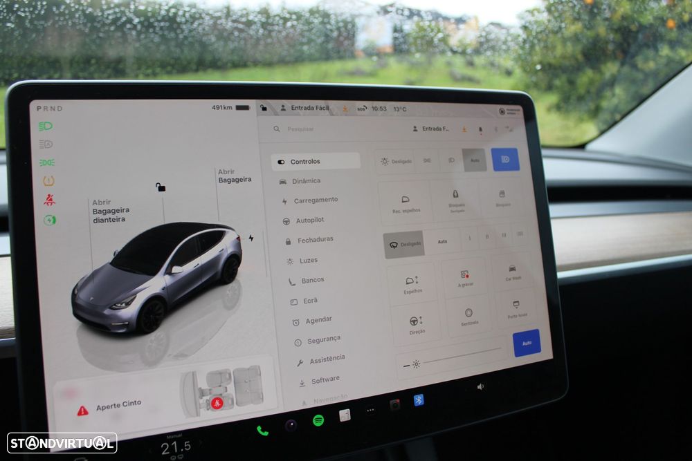 Tesla Model Y Long Range Dual Motor AWD - 11