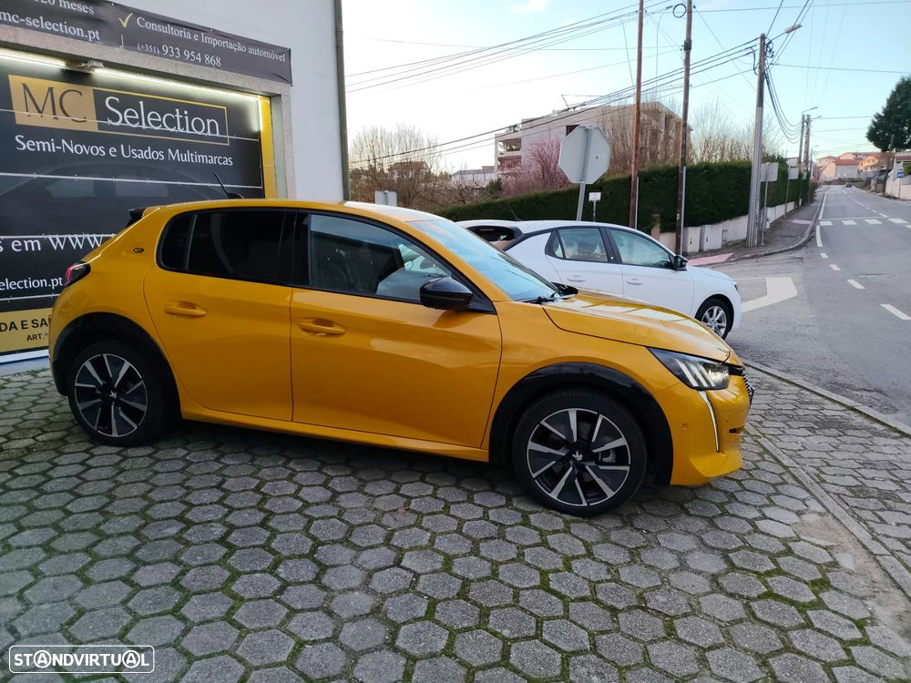 Peugeot e-208 GT - 5