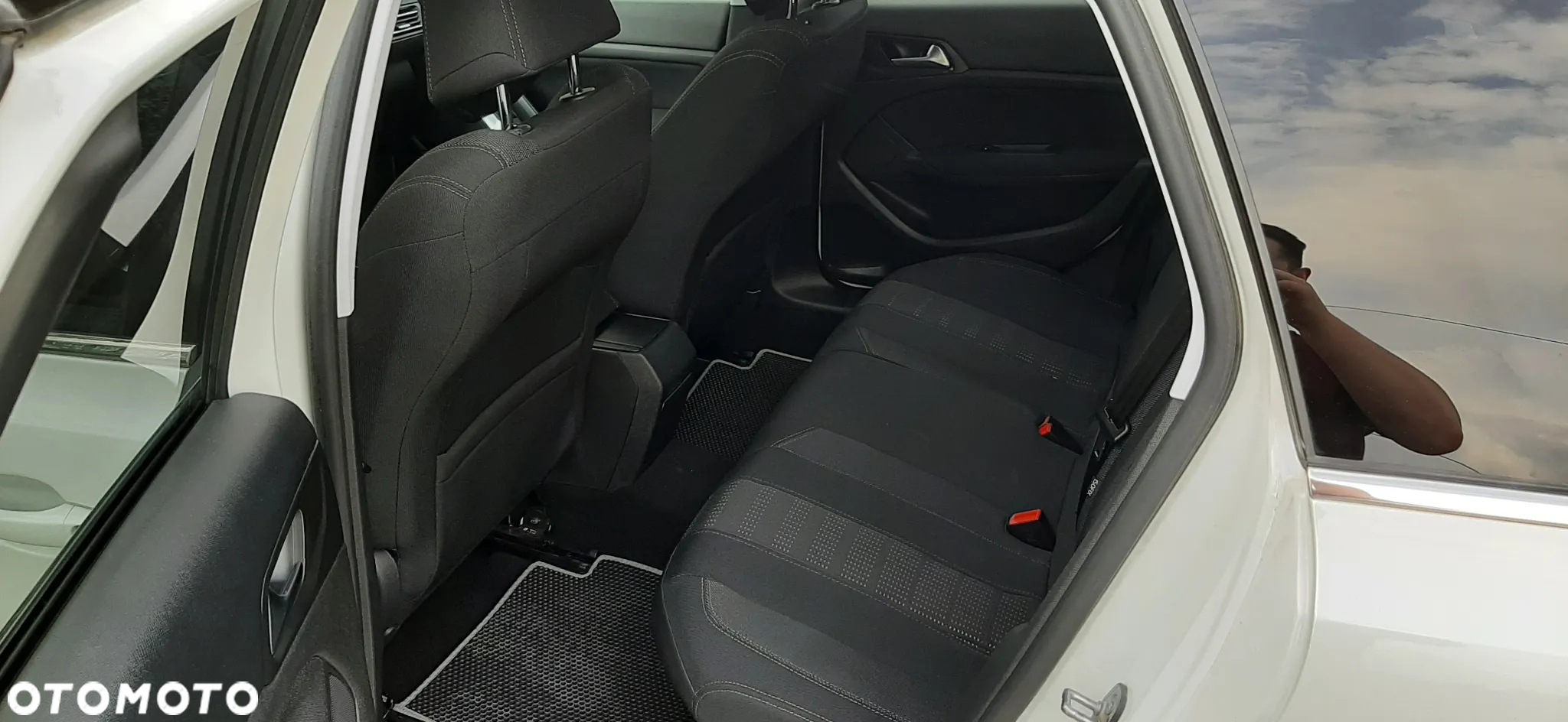 Peugeot 308 2.0 BlueHDi Allure S&S - 22