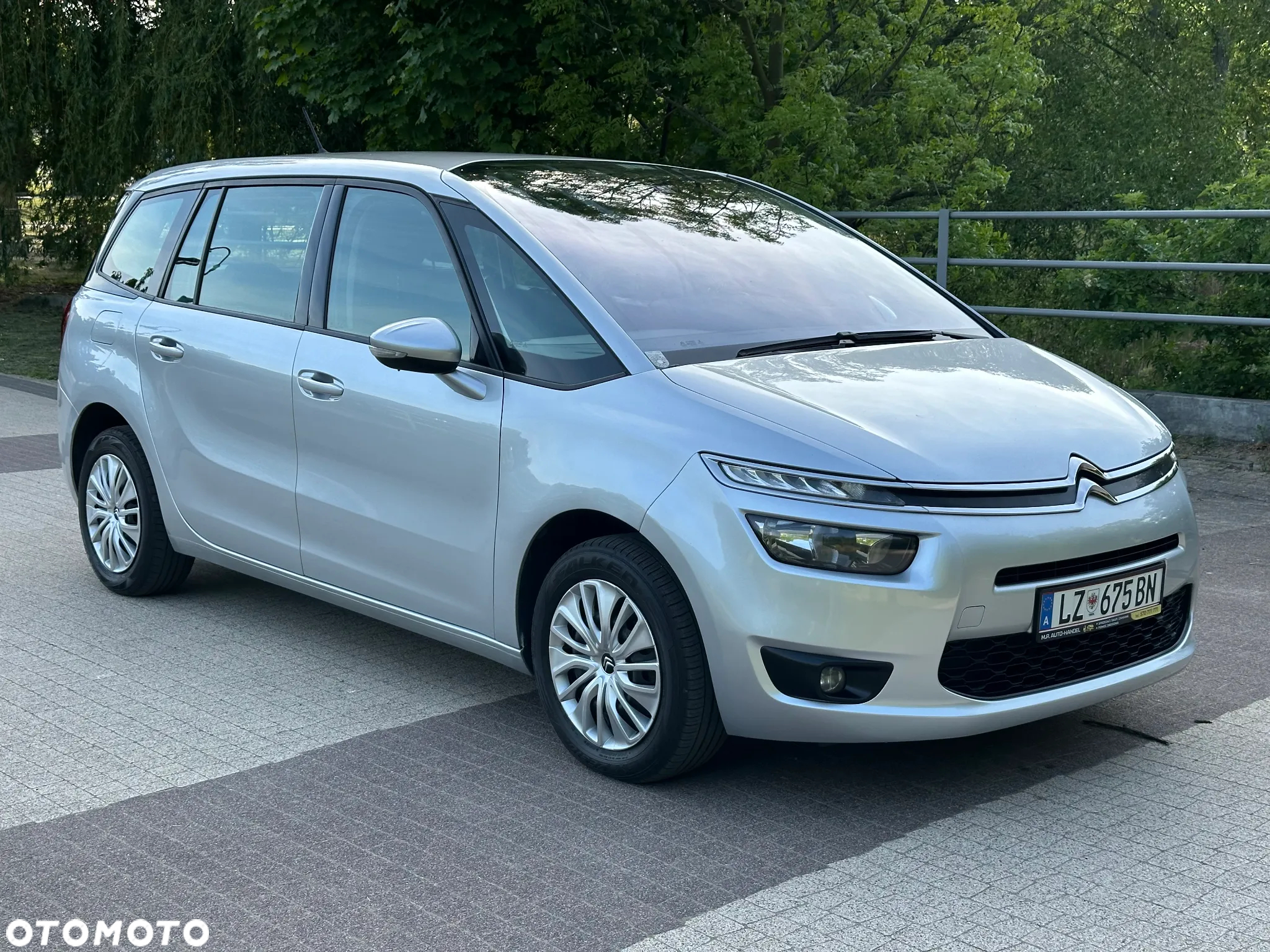 Citroën C4 Grand Picasso 1.6 e-HDi Exclusive - 2