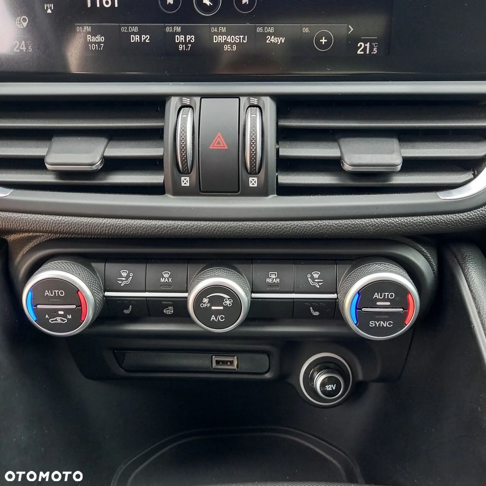 Alfa Romeo Giulia 2.2 D Turbo Sprint - 20