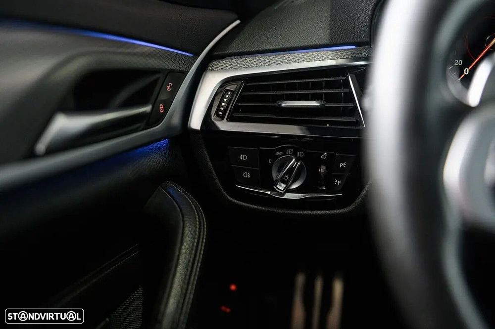 BMW 530 e iPerformance Pack M - 31