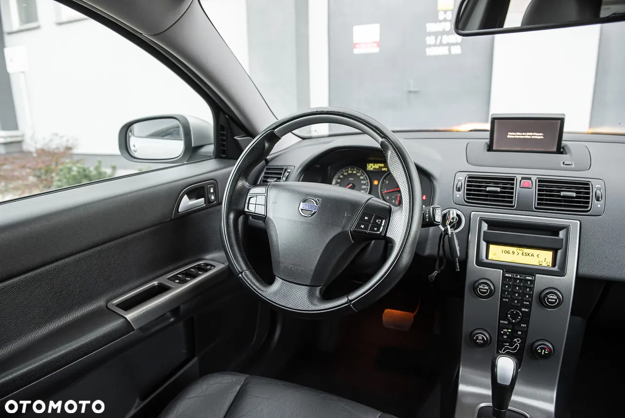 Volvo V50 - 25