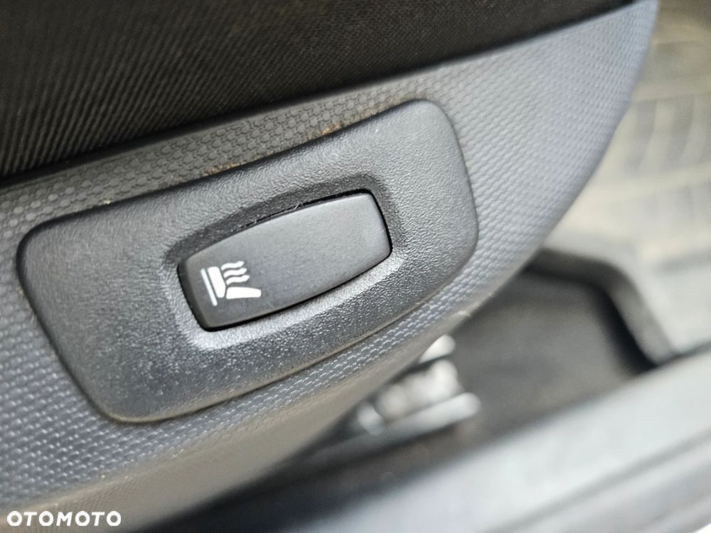 Renault Captur 0.9 Energy TCe Life EU6 - 16