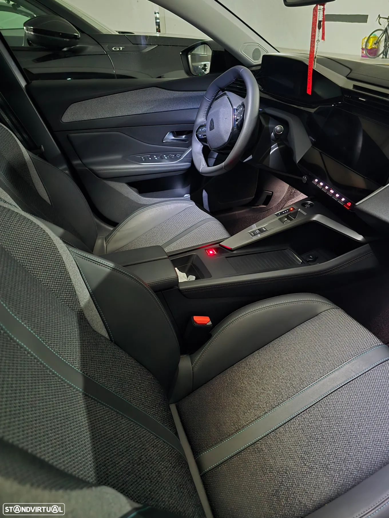Peugeot 308 SW 1.6 Hybrid Allure Pack e-EAT8 - 22