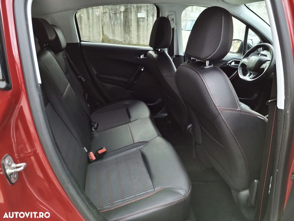 Peugeot 208 PureTech 110 Stop & Start Allure - 18