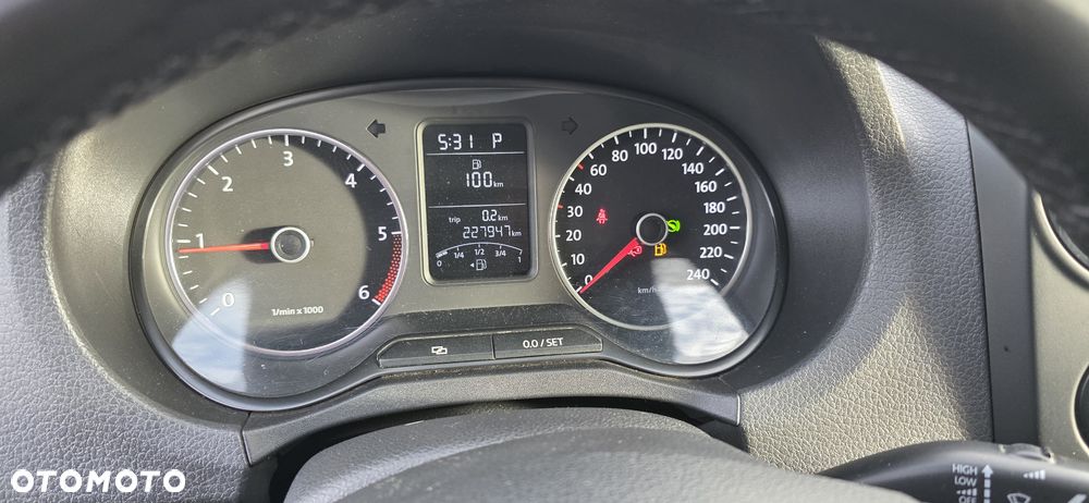 Volkswagen Amarok - 19