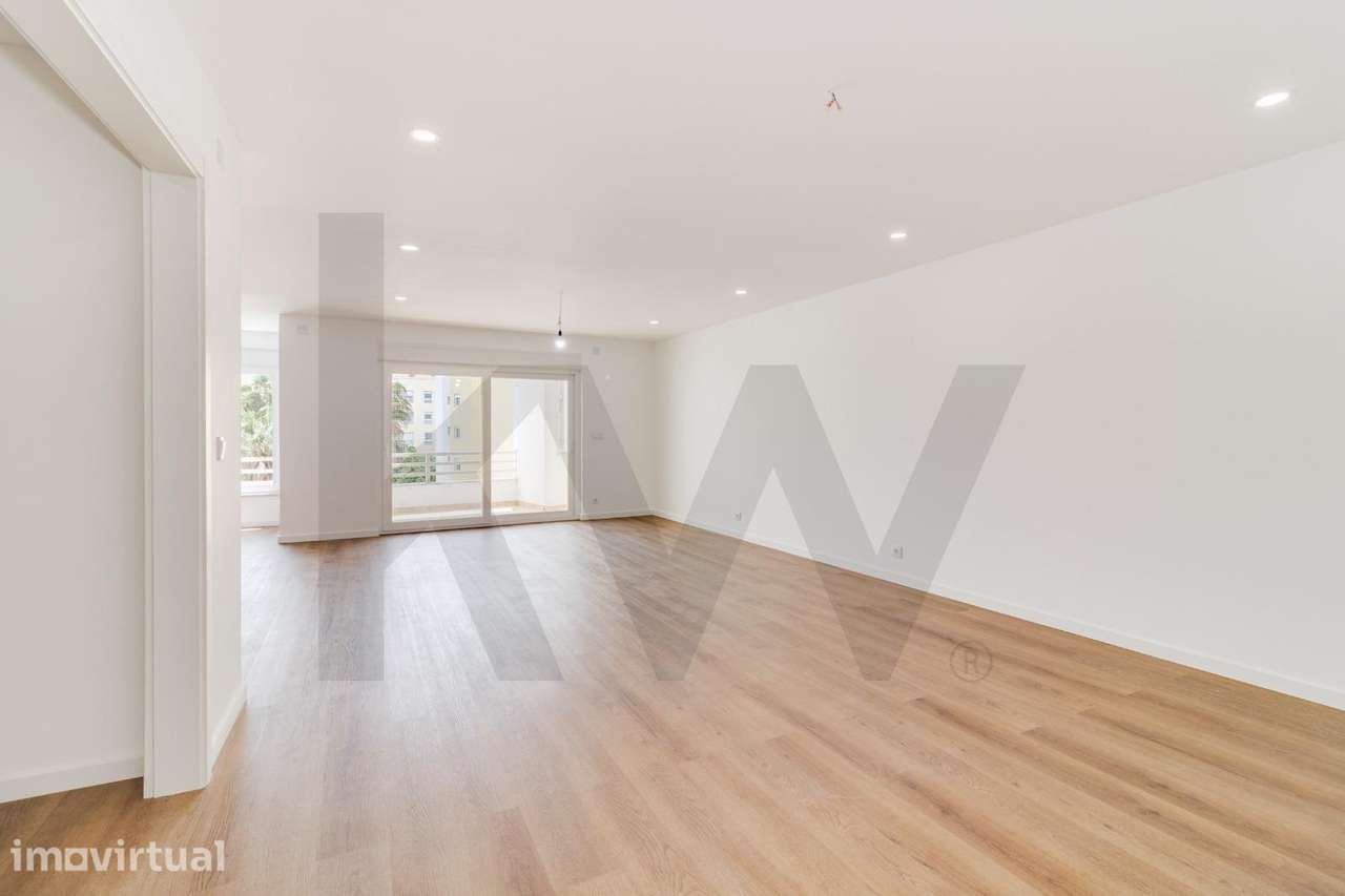 Apartamento T3 Renovado para Arrendamento nos Jardins da Parede - Grande imagem: 3/20