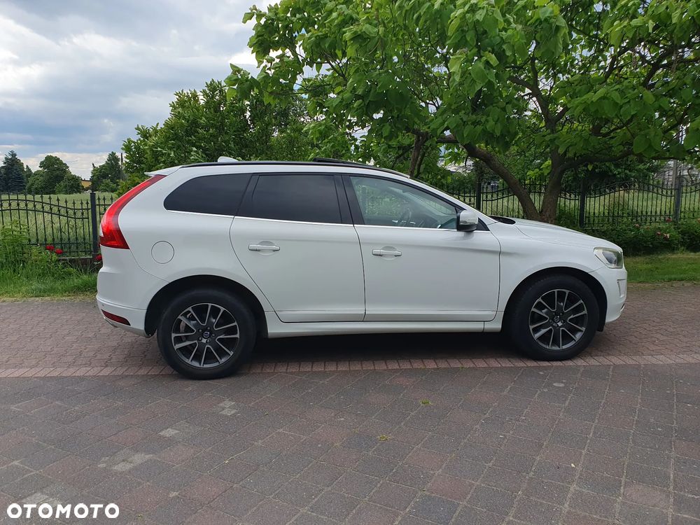 Volvo XC 60 D4 Geartronic Momentum - 3
