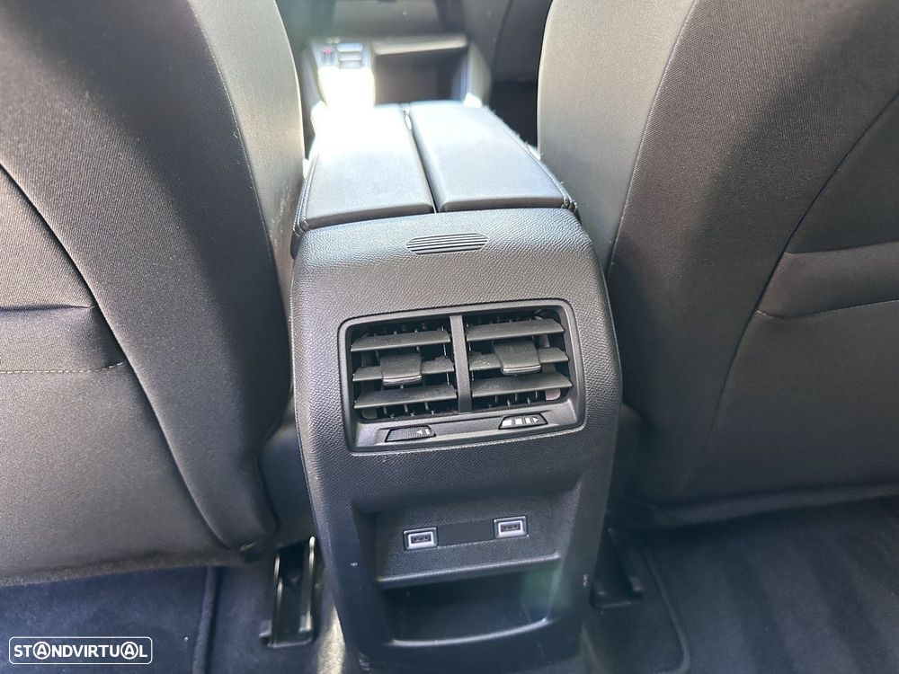 Peugeot 308 SW 1.6 Hybrid Allure Pack e-EAT8 - 25