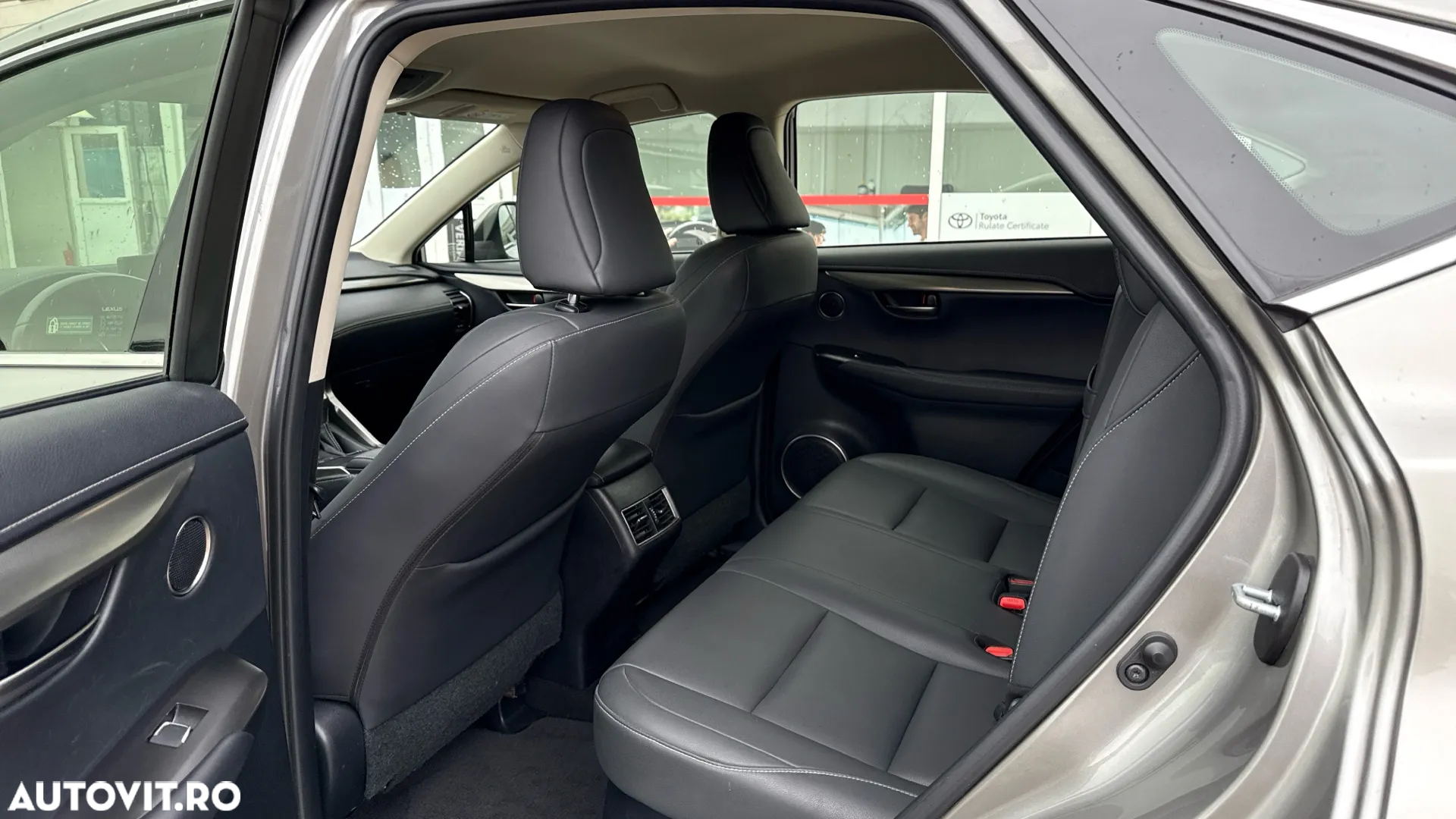 Lexus Seria NX 300h AWD Executive Plus - 14