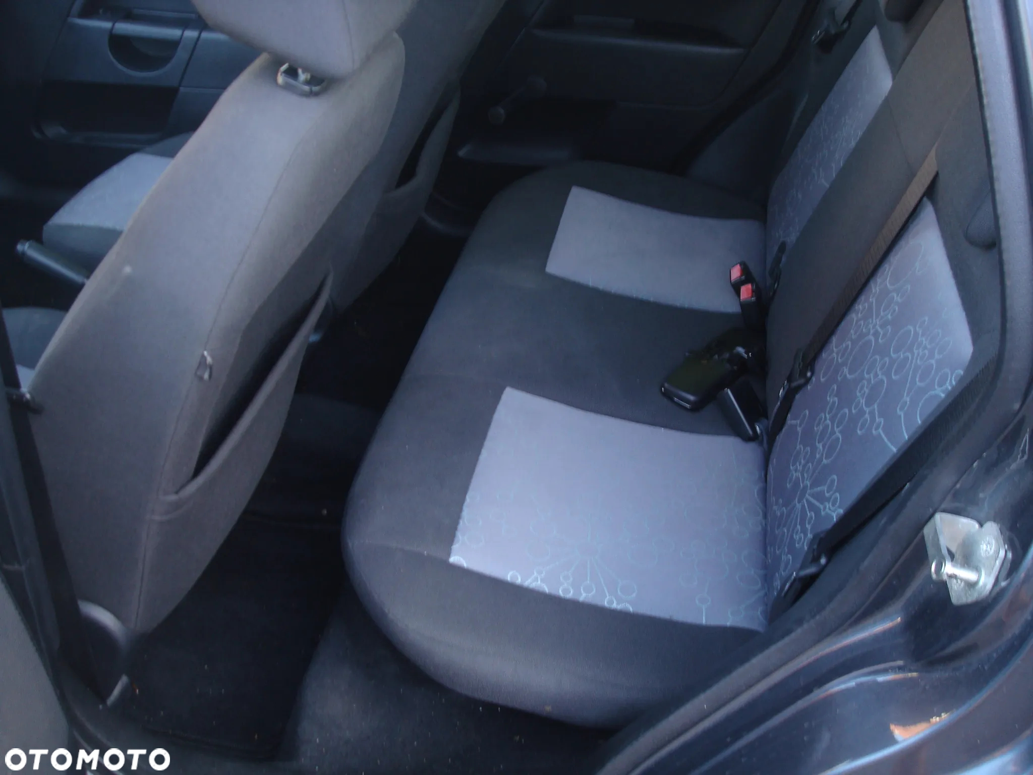 Ford Fiesta 1.25 Ambiente - 19