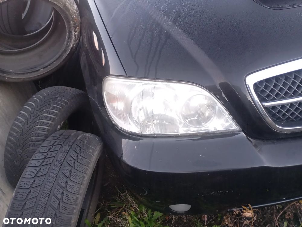 KIA CARNIVAL I LAMPA LEWA PRAWA PRZEDNIA LEWY PRAWY PRZÓD EUROPA - 4