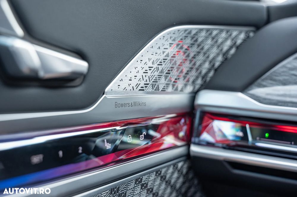 BMW M7 M760e xDrive - 24