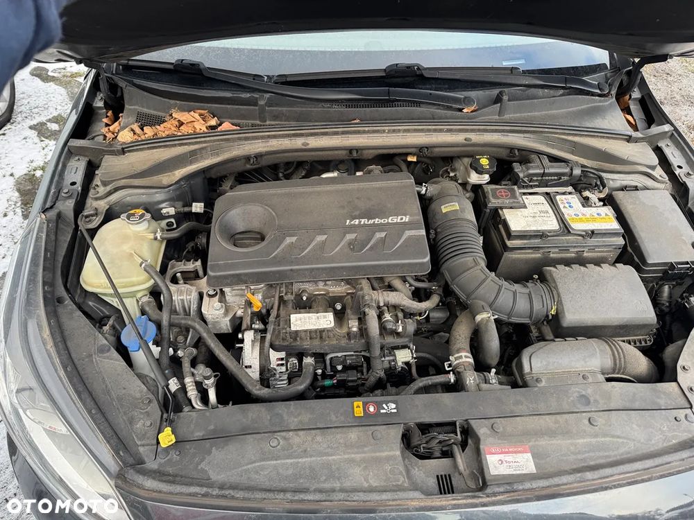 Kia Ceed 1.4 T-GDI DCT OPF Spirit - 12