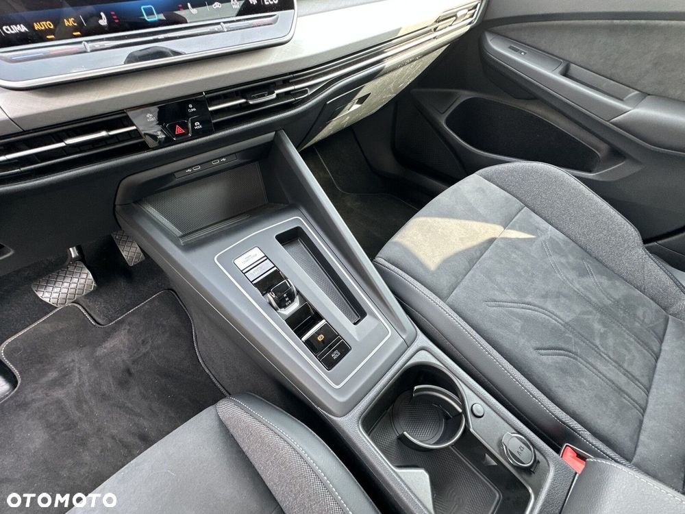 Volkswagen Golf - 16