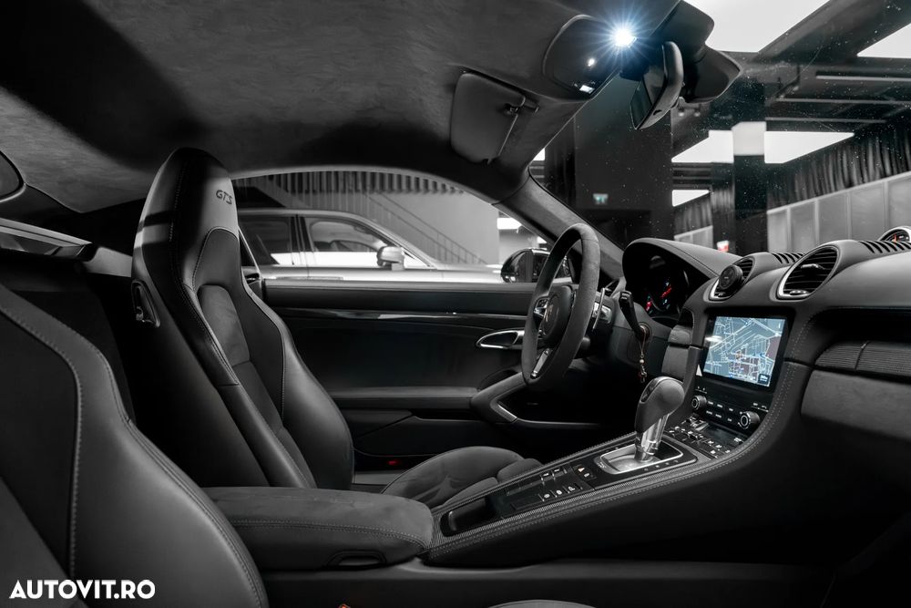 Porsche Cayman GTS 4.0 PDK - 33