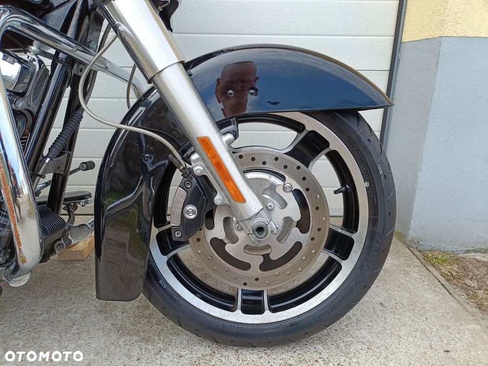 Harley-Davidson Touring Street Glide - 6