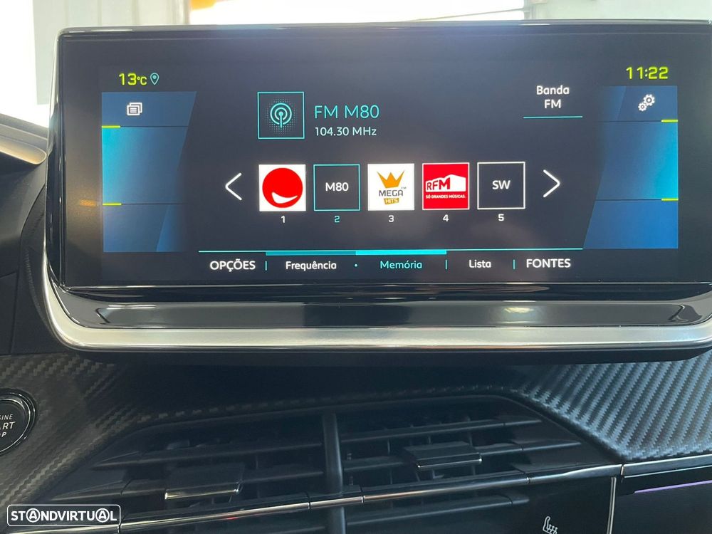 Peugeot e-2008 GT - 25