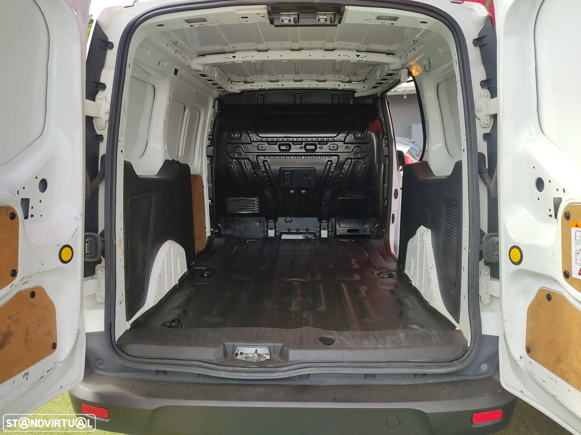 Ford Transit Connect | 1.5 TDCI | 3 Lug. | IVA Dedutível - 10