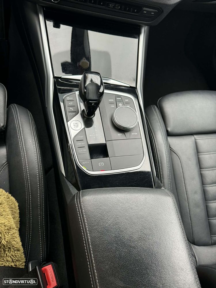 BMW 320 d Line Luxury Auto - 9