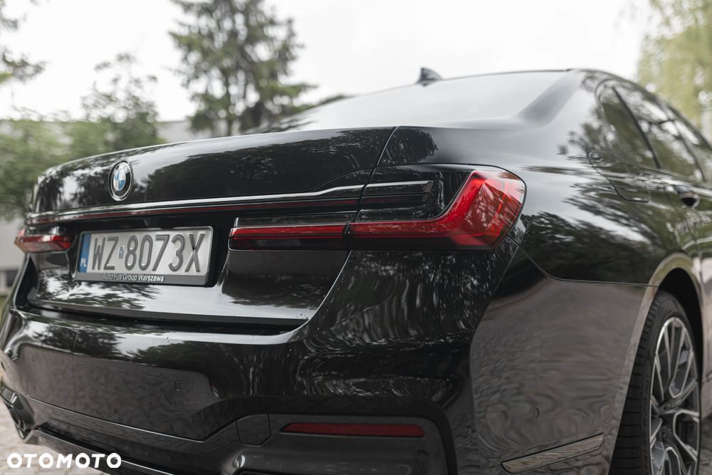 BMW Seria 7 750i xDrive - 13