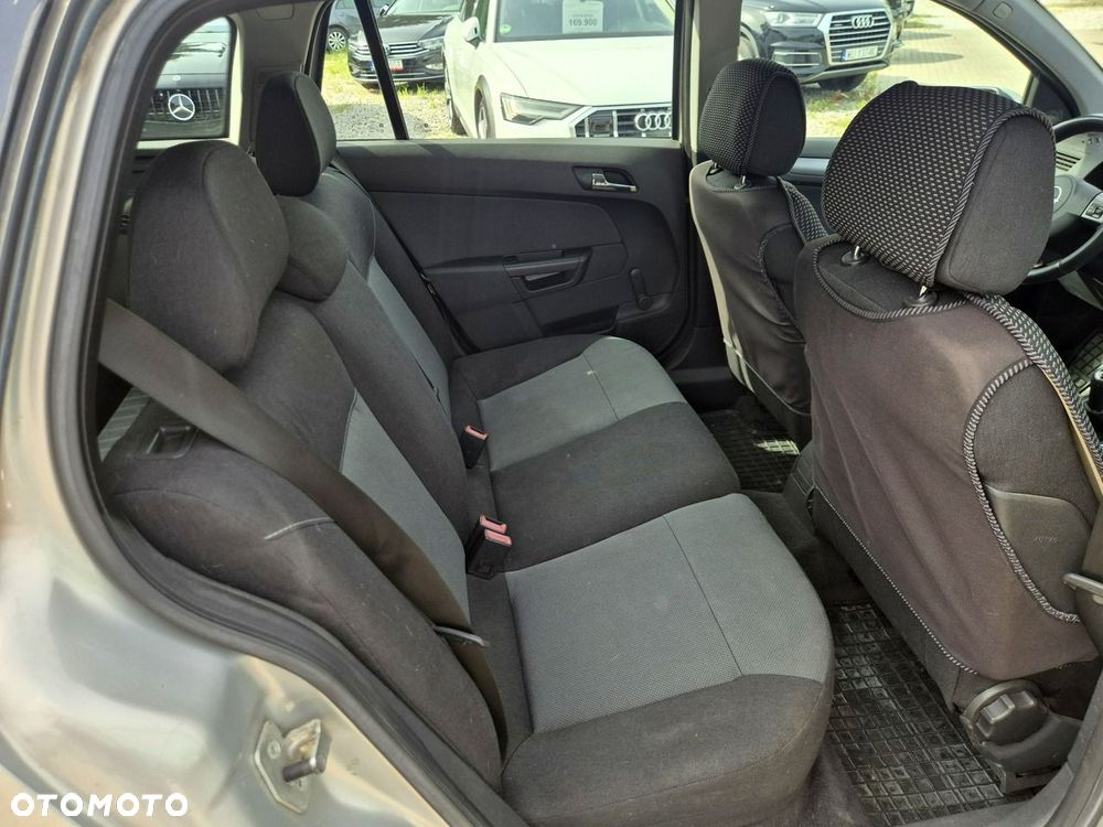 Opel Astra 1.4 Selection - 26