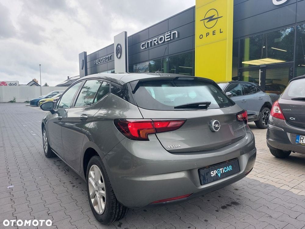 Opel Astra - 4