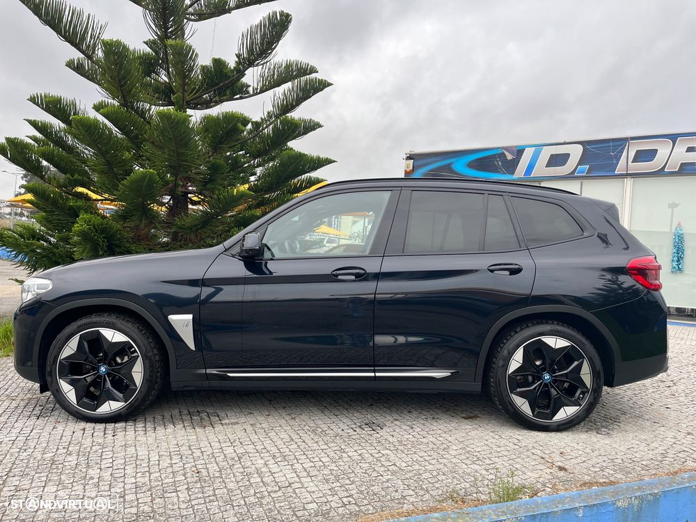 BMW iX3 Inspiring - 16