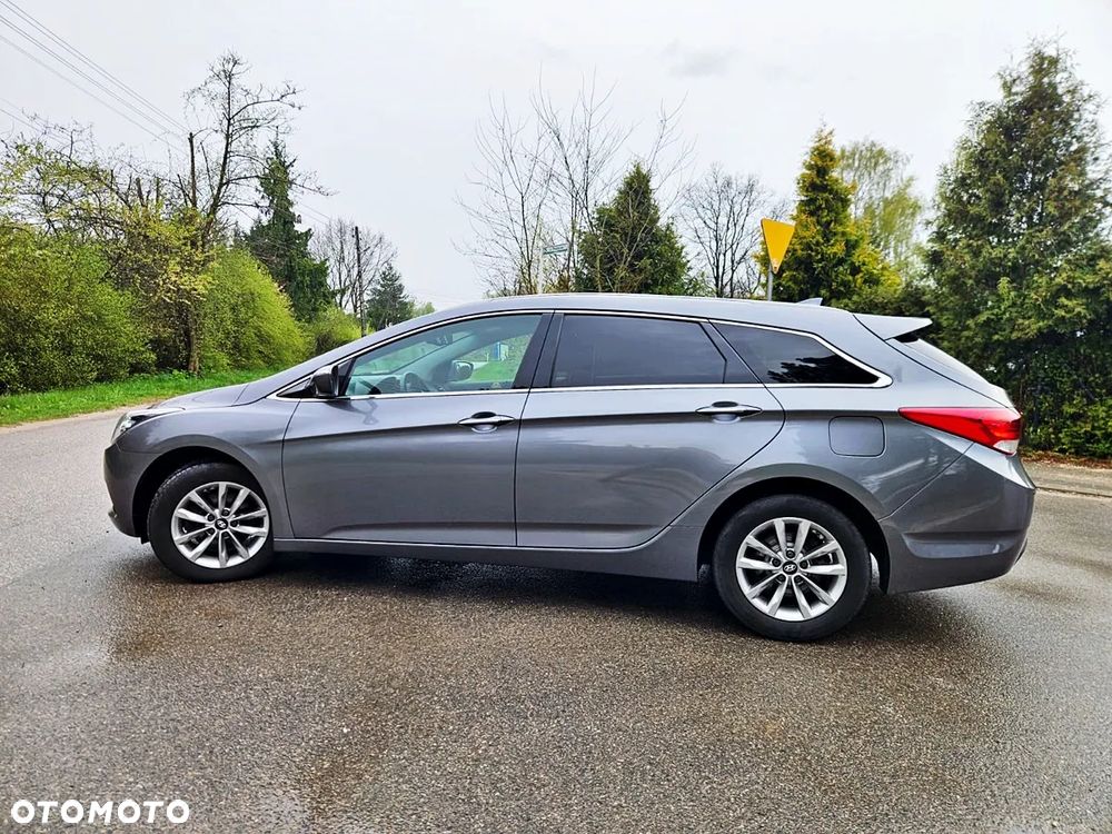 Hyundai i40 Kombi blue 1.7 CRDi Family - 11