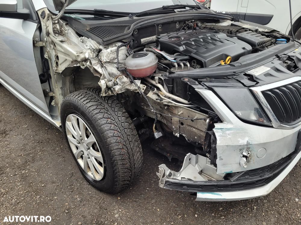 Skoda Octavia 1.6 TDI Active - 20