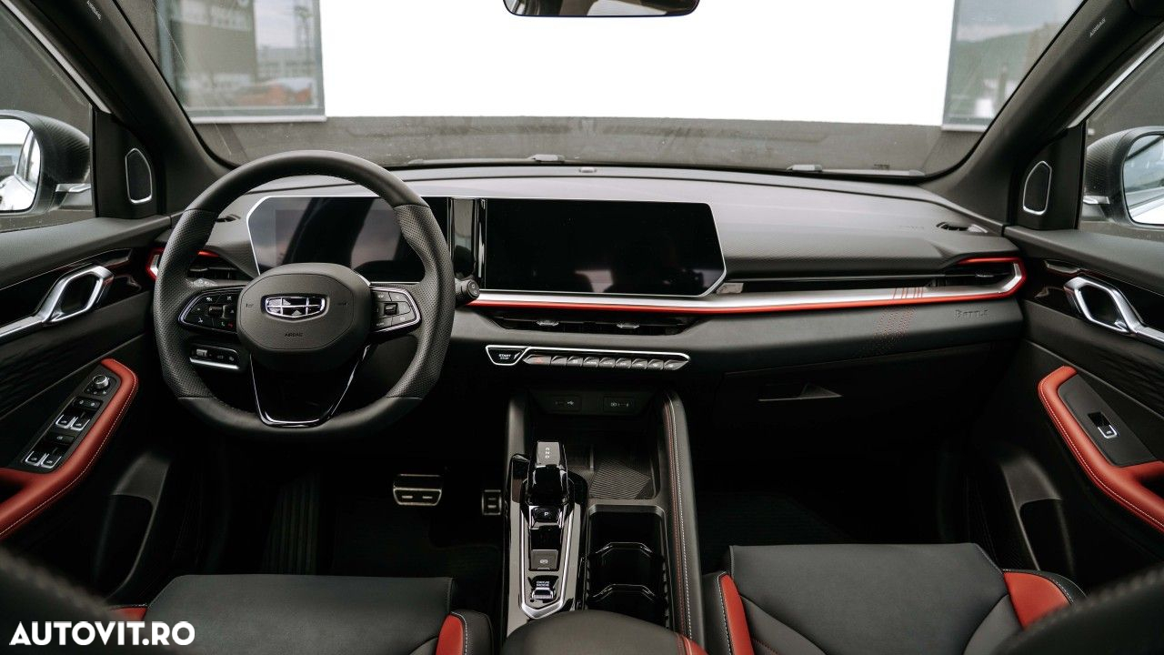 Geely Coolray - 12