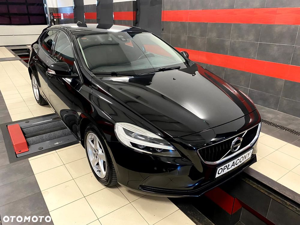 Volvo V40 D2 Drive-E R-Design Momentum - 6