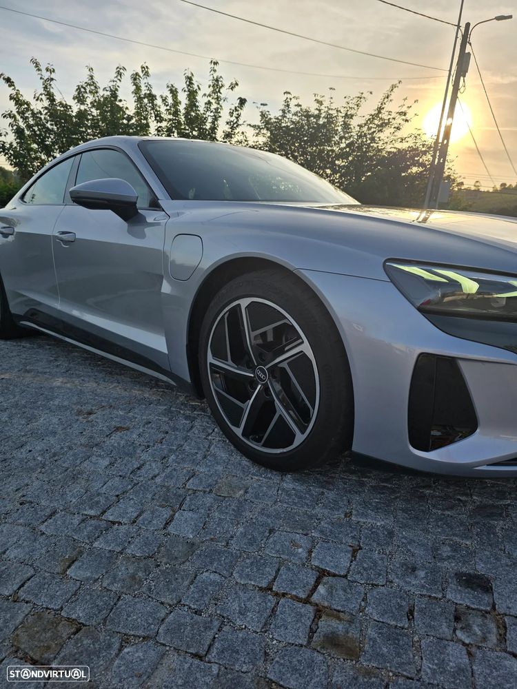 Audi e-tron GT quattro - 16