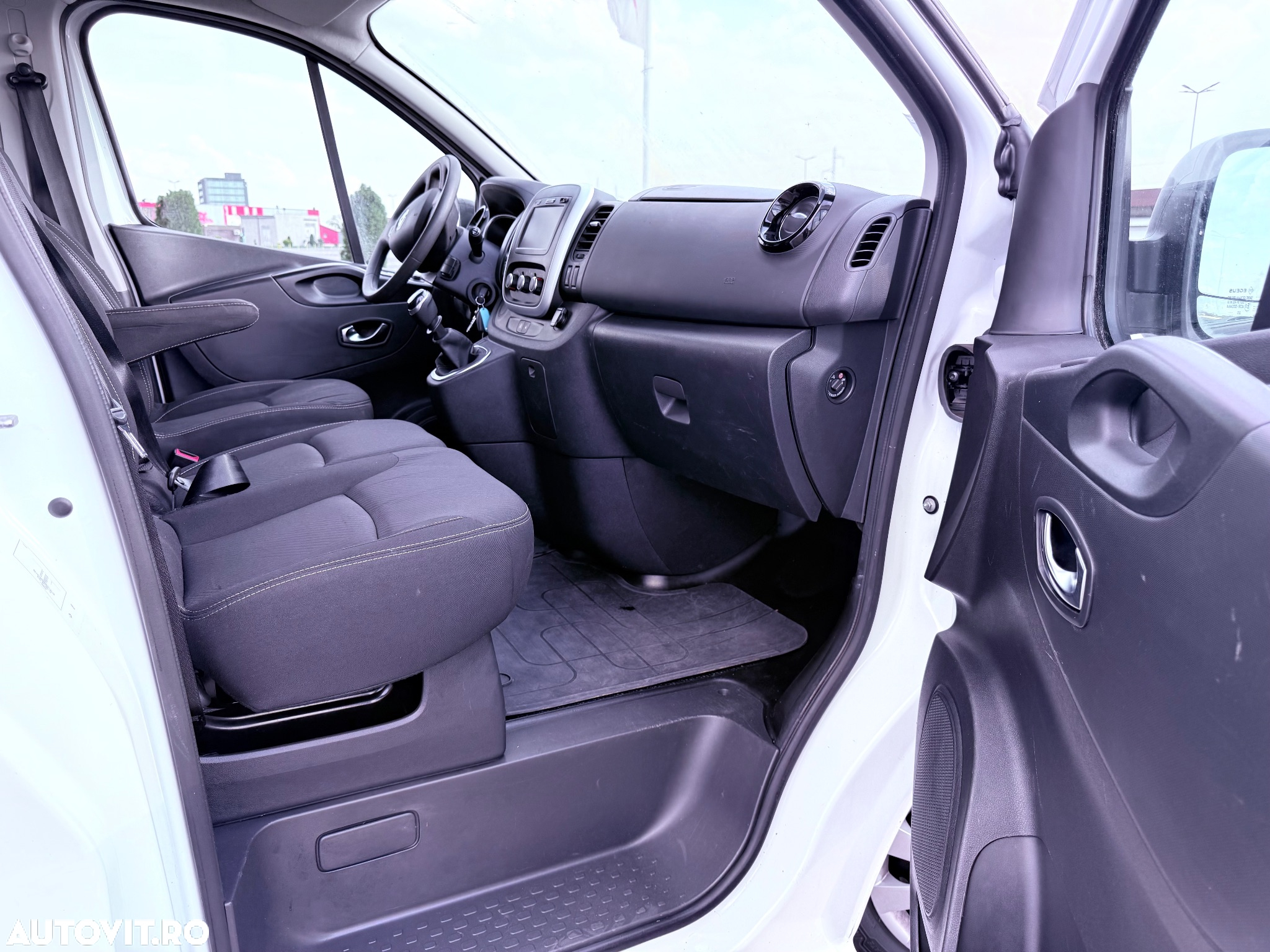 Renault Trafic ENERGY dCi 120 Combi Start - 24