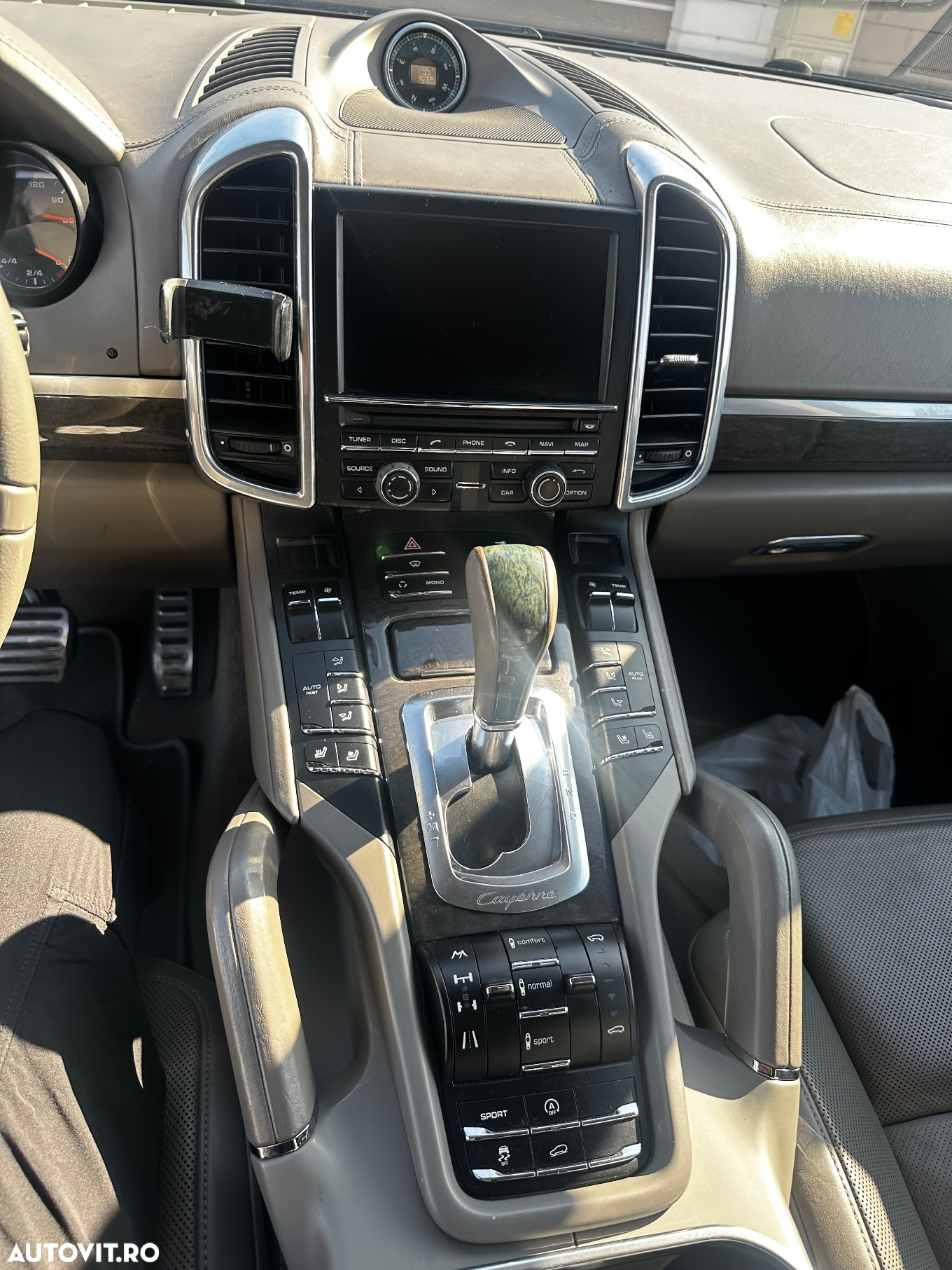 Porsche Cayenne Turbo V8 4.8L Aut. - 11