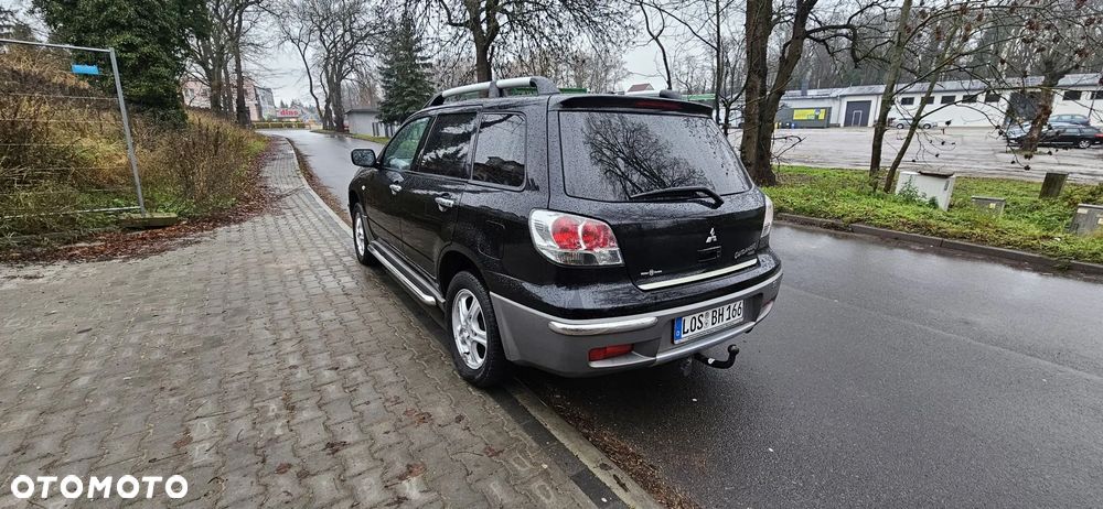 Mitsubishi Outlander 2.0 4WD Invite - 7