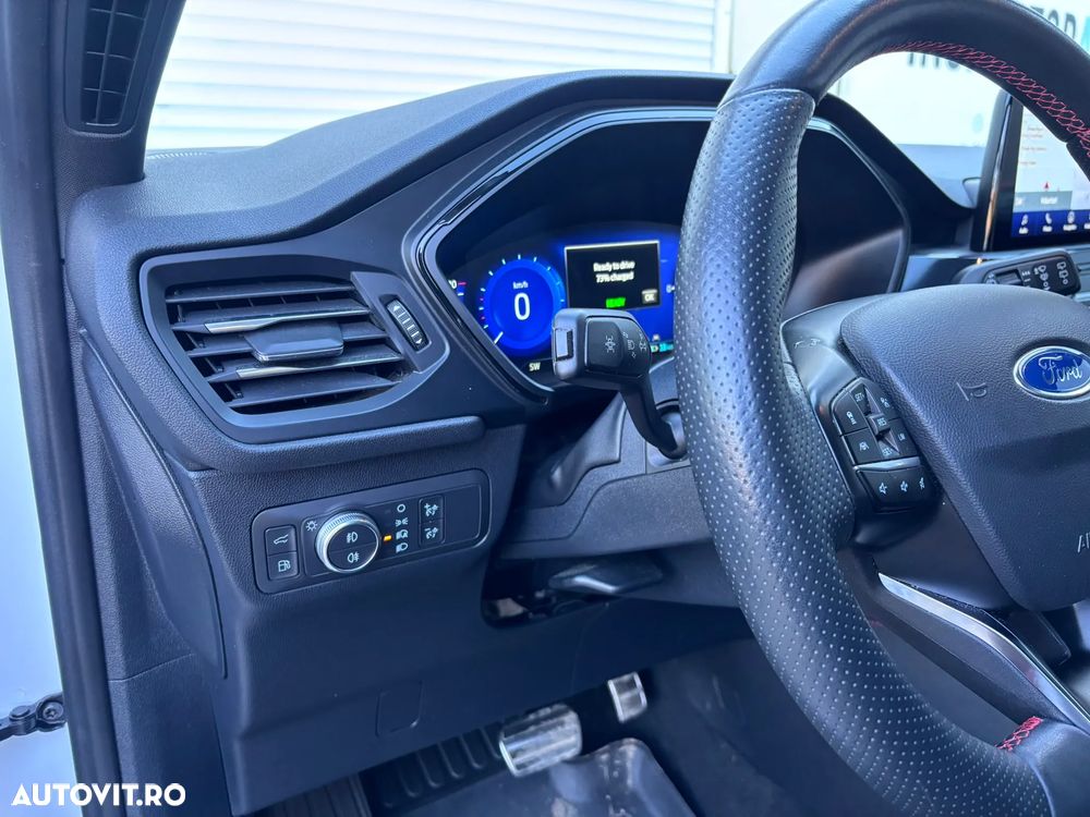 Ford Kuga ver-2-5-duratec-phev-st-line-x - 19