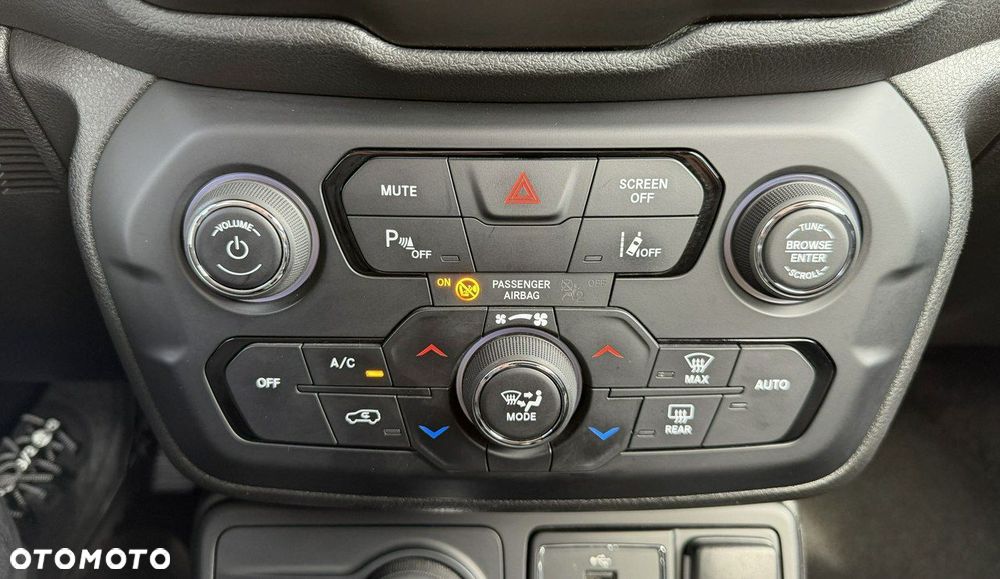 Jeep Renegade 1.3 T-GDI 4xe Automatik Limited - 27
