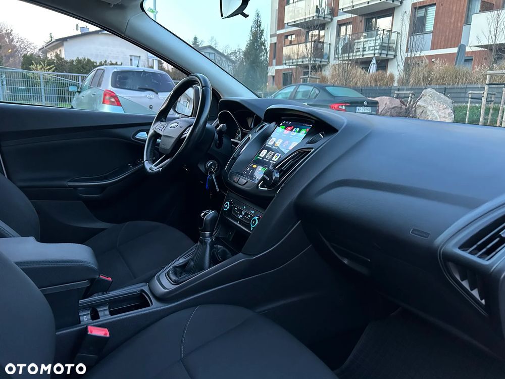 Ford Focus 1.6 Trend - 6
