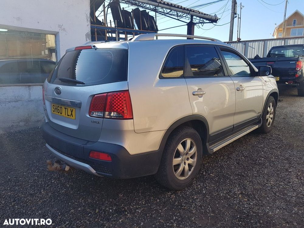 Dezmembrari dezmembrez  Kia Sorento II 2.2 D 2009-2015 - 6