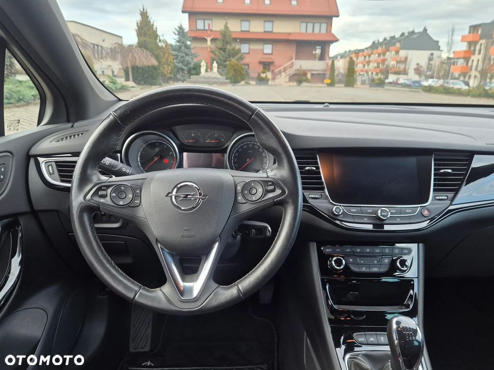 Opel Astra 1.4 Turbo Edition - 9