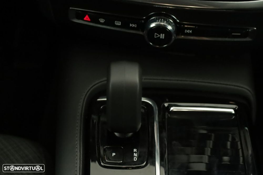 Volvo V60 2.0 T6 AWD TE Essential - 15