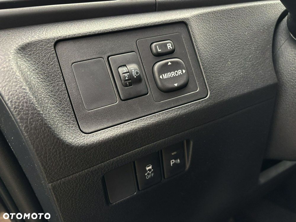 Toyota Verso 1.8 Premium 7os - 18