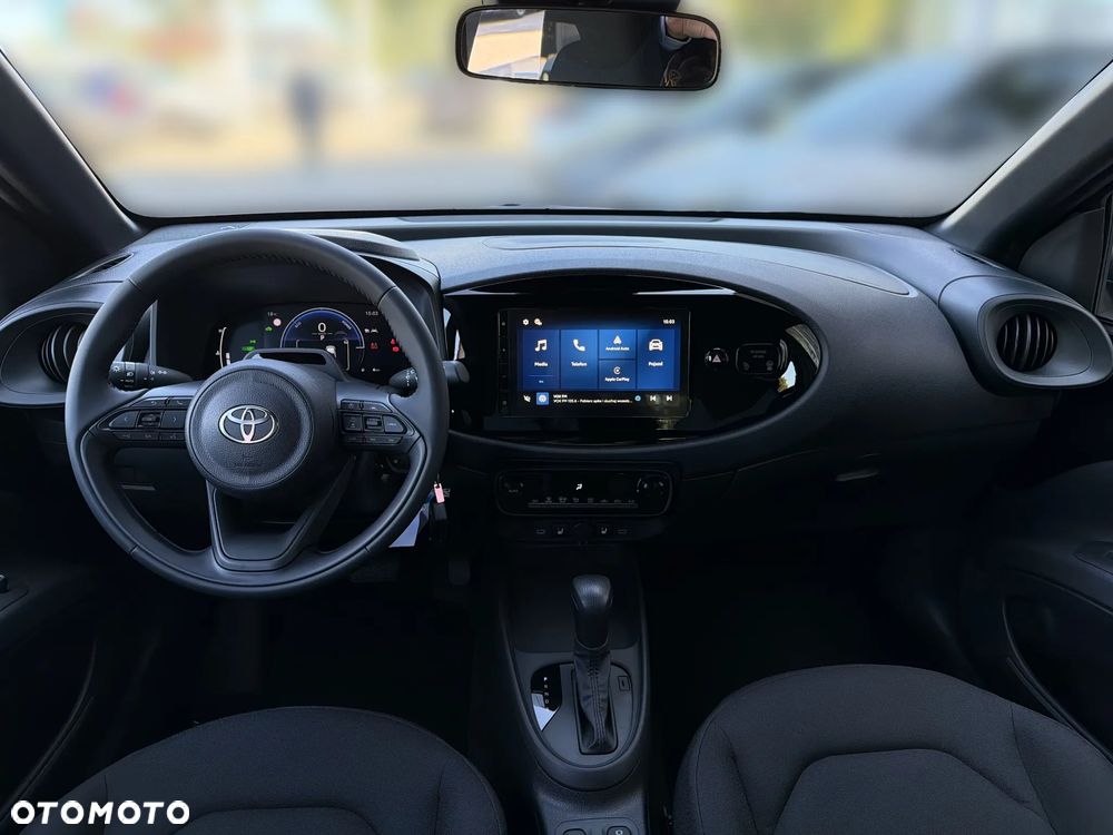 Toyota Aygo X Hybrid 1.5 Comfort e-CVT - 16