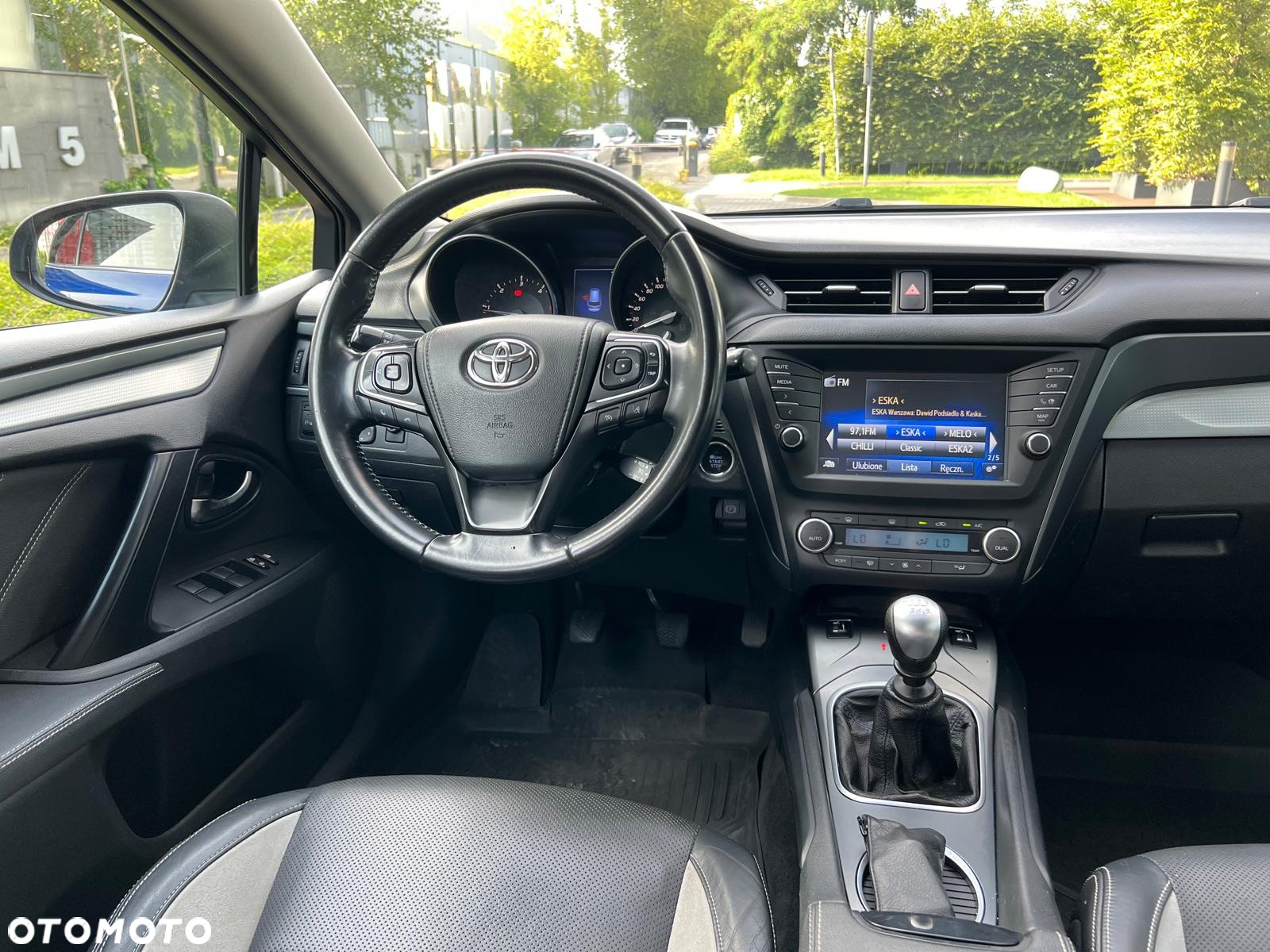 Toyota Avensis 2.0 D-4D Prestige - 12