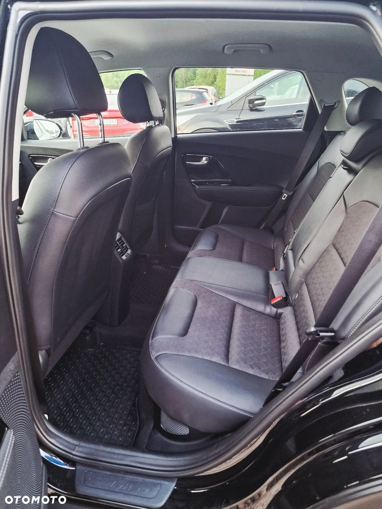Kia Niro 1.6 GDI Hybrid L Business Line - 16